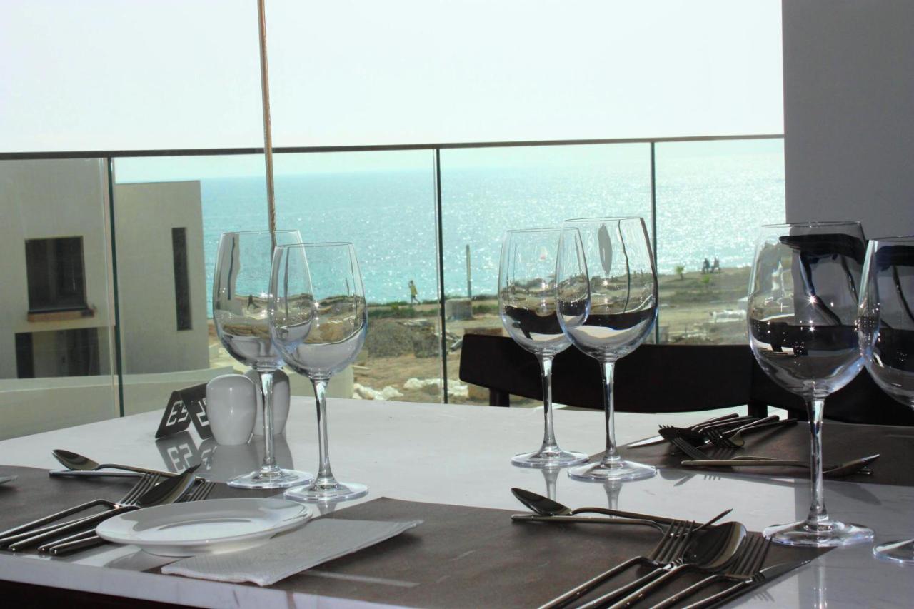 Gold Lagoon Kosher Hotel Paphos Exterior foto