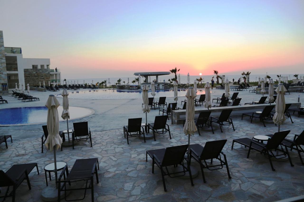 Gold Lagoon Kosher Hotel Paphos Exterior foto