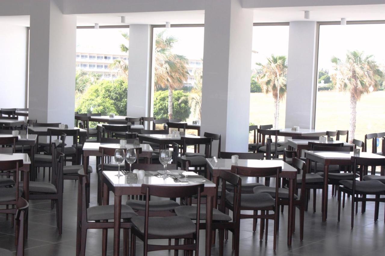 Gold Lagoon Kosher Hotel Paphos Exterior foto