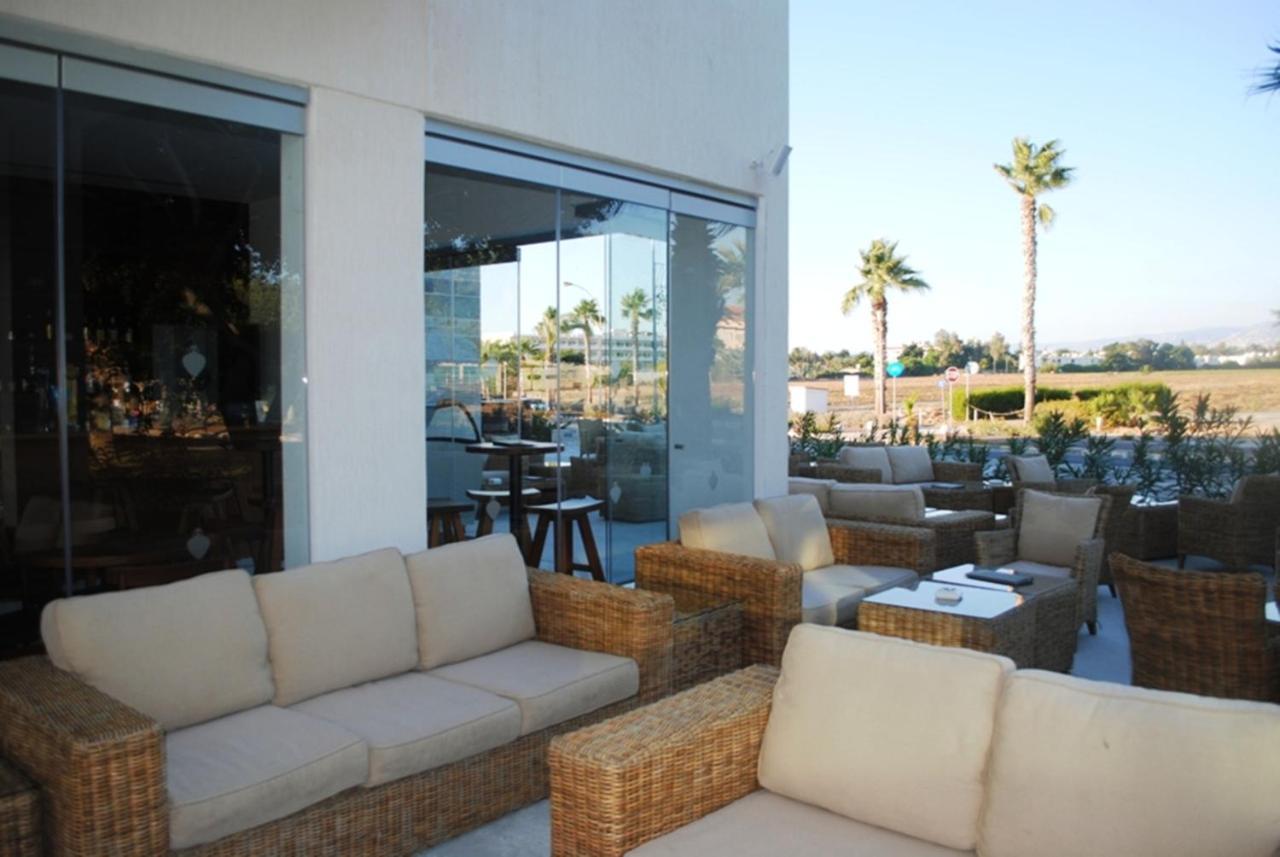Gold Lagoon Kosher Hotel Paphos Exterior foto