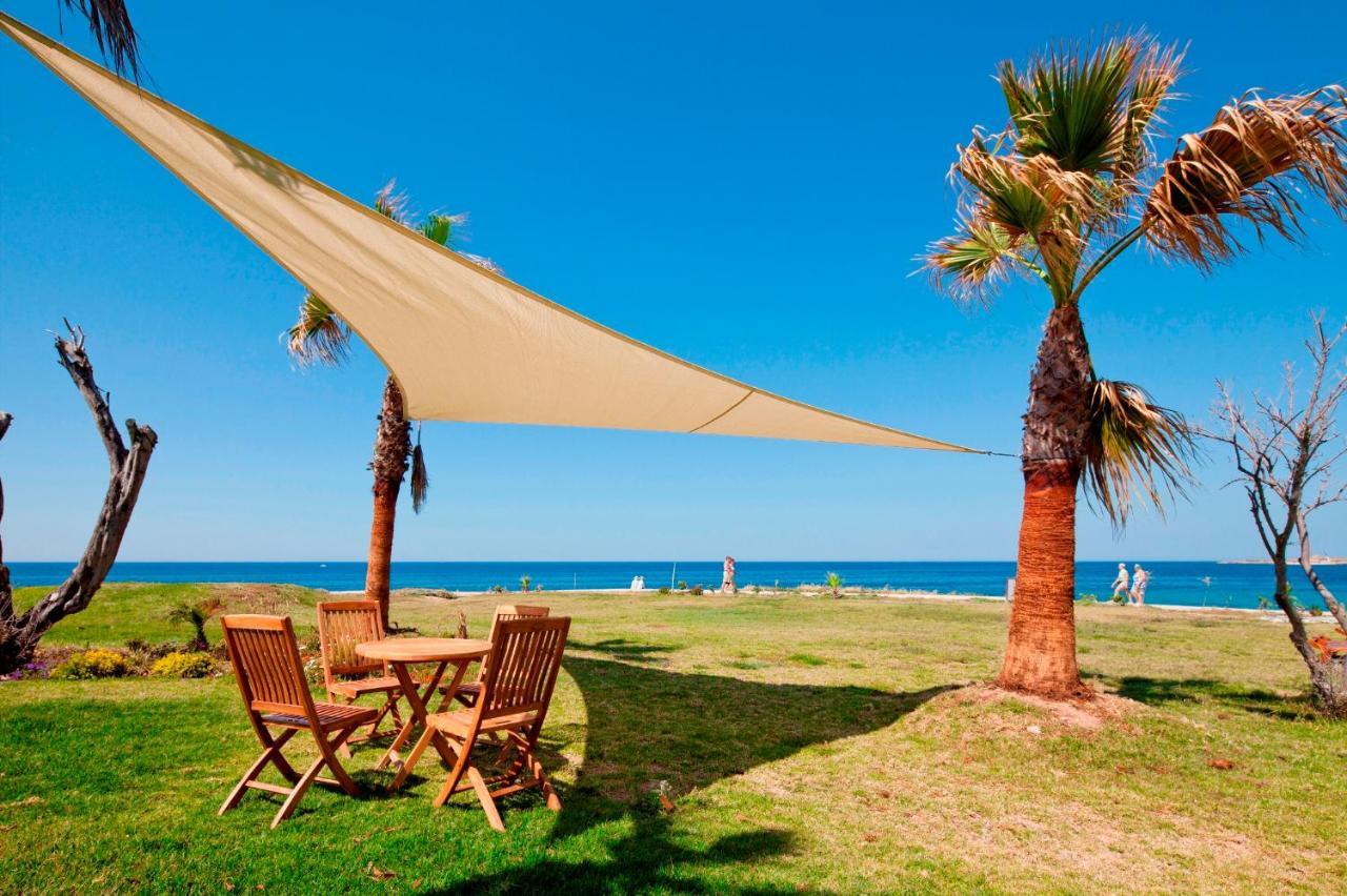 Gold Lagoon Kosher Hotel Paphos Exterior foto