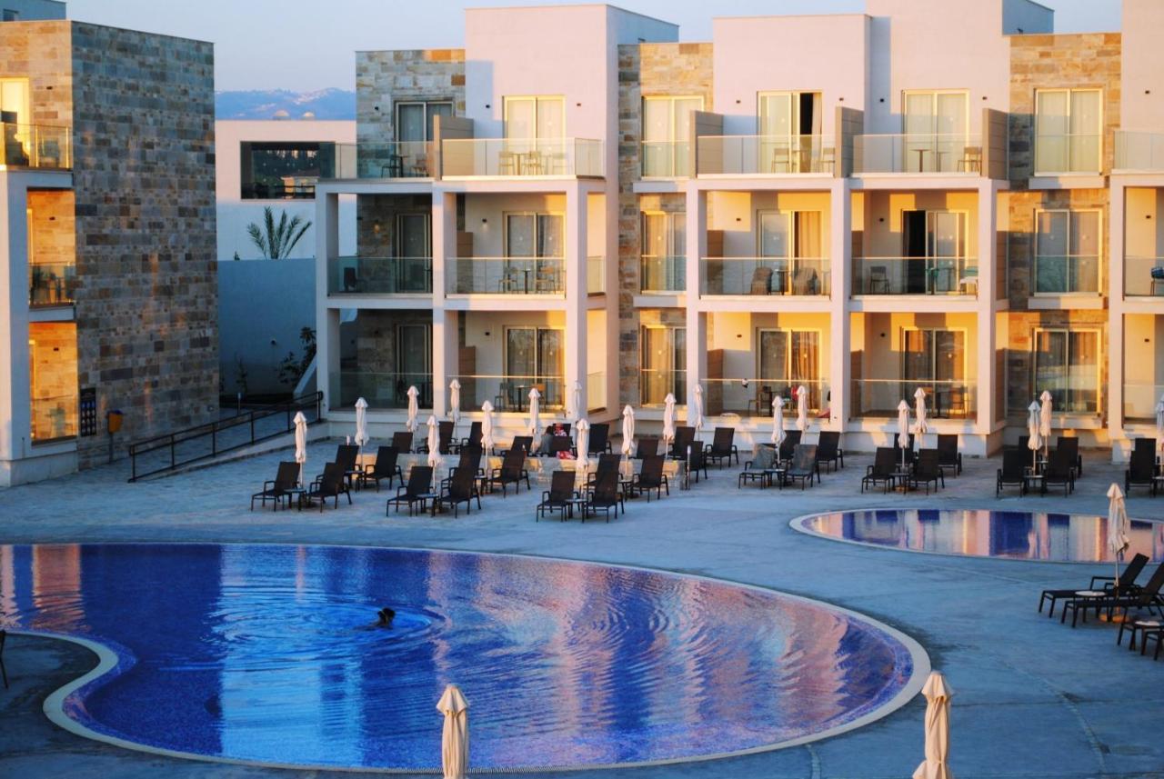 Gold Lagoon Kosher Hotel Paphos Exterior foto
